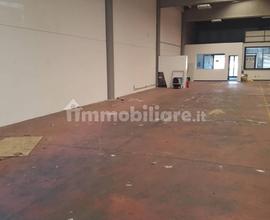 CORTE TEGGE Zona Idustriale capannone di mq 800