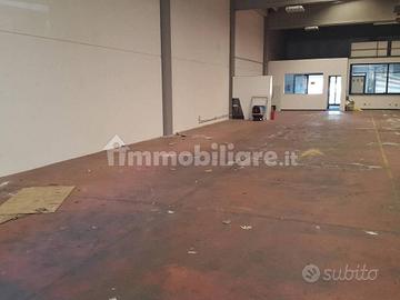 CORTE TEGGE Zona Idustriale capannone di mq 800