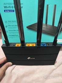 nuovissimo router mai usato 