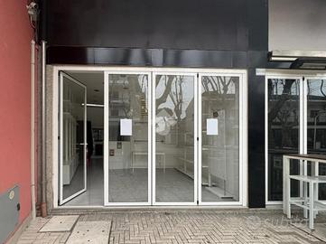 NEGOZIO A BELLARIA-IGEA MARINA