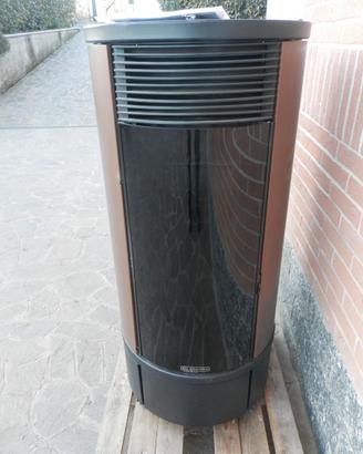 stufa a pellets Laminox modello Marisa 12 kw
