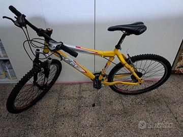 Bicicletta Bici Mountain Bike GFM Urany 26