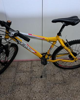 Bicicletta Bici Mountain Bike GFM Urany 26