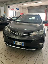 TOYOTA RAV 4 anno 2015