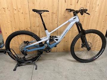 SPICY Lapierre CF 6.9 ( 29' )  my 2025 tg  M