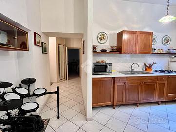 2 LOCALI A SORIANO NEL CIMINO