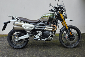 Triumph Scrambler xe 1200 serie Chrome