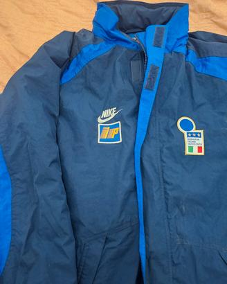Vintage 1996- 1998 Nike !talia FIG