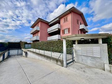 Box/Posto auto Mozzate [Cod. rif 3244553VCG]