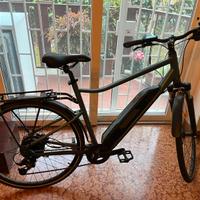 Bici elettrica Decathlon Riverside 500e