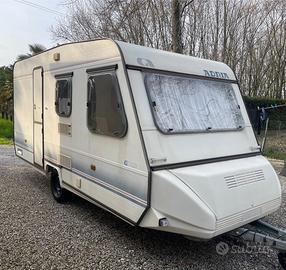 Roulotte Adria optima