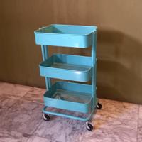 Carrello con ruote