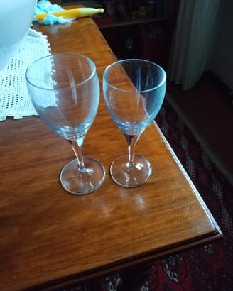 bicchieri acqua vino