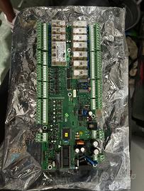 scheda controllore e relè analogici Carel PCOB000A
