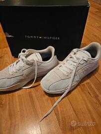 Tommy Hilfigher n.44 bianco