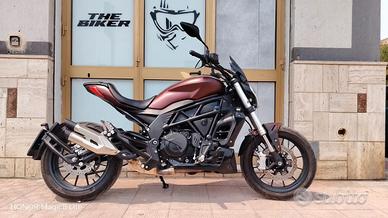 Benelli 502 C 4.000 km 35 kw
