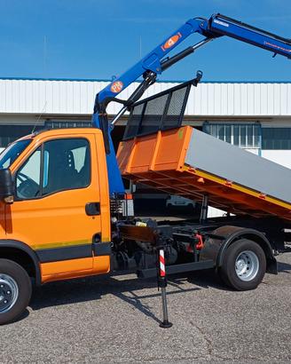 IVECO 65C18 GRU E RIBALTABILE