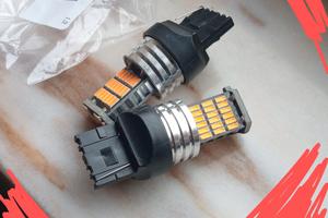 T20 led luci lampadina svolta