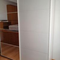 Armadio IKEA PAX 200 cm con ante scorrevoli vetro