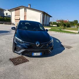 Renault Clio E-Tech Hybrid RS Line