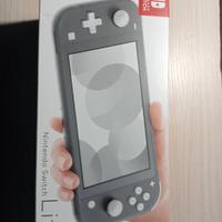 Nintendo switch lite con accessori