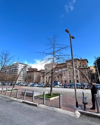 4 LOCALI A ROMA