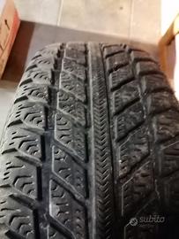 n. 2 gomme e cerchi 205/60 /15 invernali 