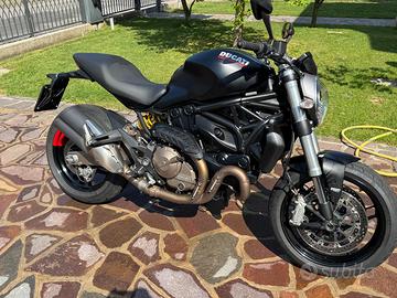 Ducati Monster 821