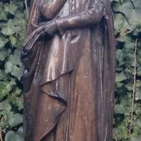 Statue artistiche più formella in bronzo.