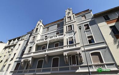 BILOCALE CON TAVERNA