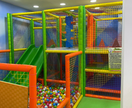 Ludoteca, sala feste, baby parking Vomero centro