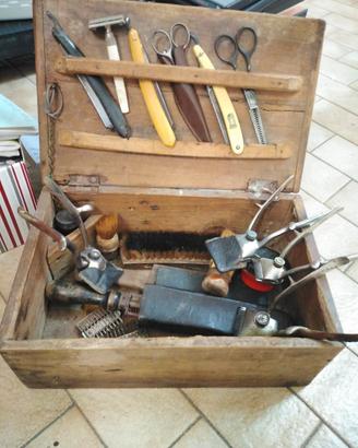 Cassetta da barbiere anni '50
