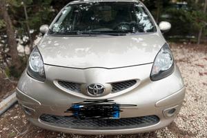 Toyota  aygo Perfetta giri la chiave e viaggi