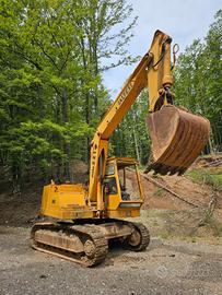 escavatore cingolato 