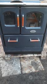 stufa a legna compresa consegna cucina a legna 