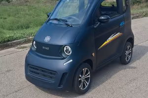 BAKO BEE - CABINATO ELETTRICO SENZA PATENTE