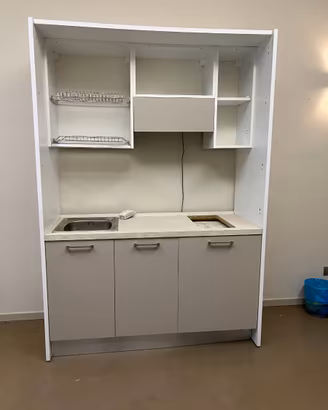 CUCINA ARMADIO A SCOMPARSA – IDEALE PER UFFICIO