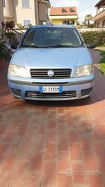 Auto fiat punto