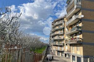 2 LOCALI A CASORIA