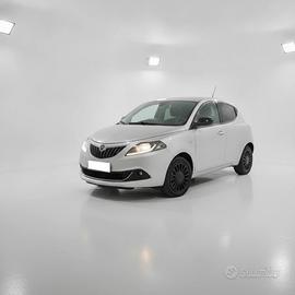 Lancia Ypsilon 1.0 firefly hybrid Gold s&s 70cv
