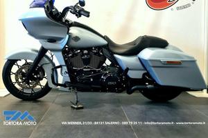 HARLEY DAVIDSON Road Glide 114 1868 Road Glide 114