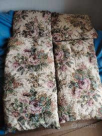 Quattro cuscini rose realizzati a mano