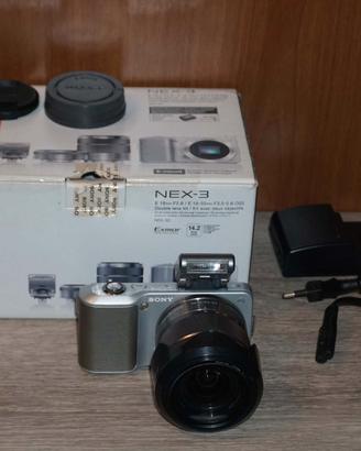 Sony nex 3 set con flash e ottica 18/55