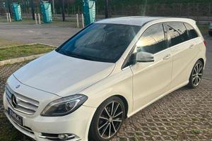 Mercedes classe B 180 cdi  del 2013