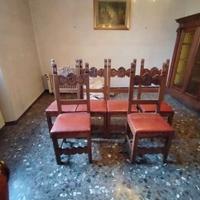 Set di sedie in noce artigianali intagliate a mano