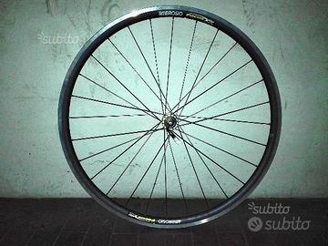 Ruota Anteriore 28 raggi (mozzo Campagnolo Super R