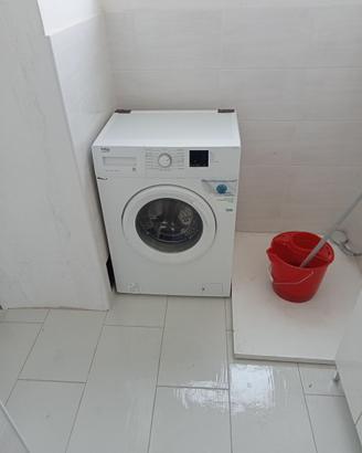 Lavatrice Beko a carico frontale display digitale