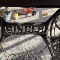 Macchina da cucire d’epoca