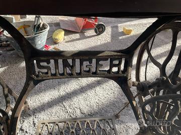 Macchina da cucire d’epoca