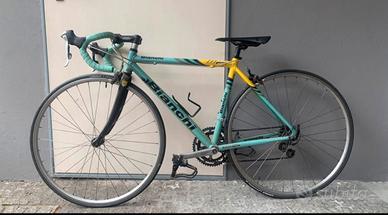 Bianchi Corse Alloy 7000, forcella carbonio